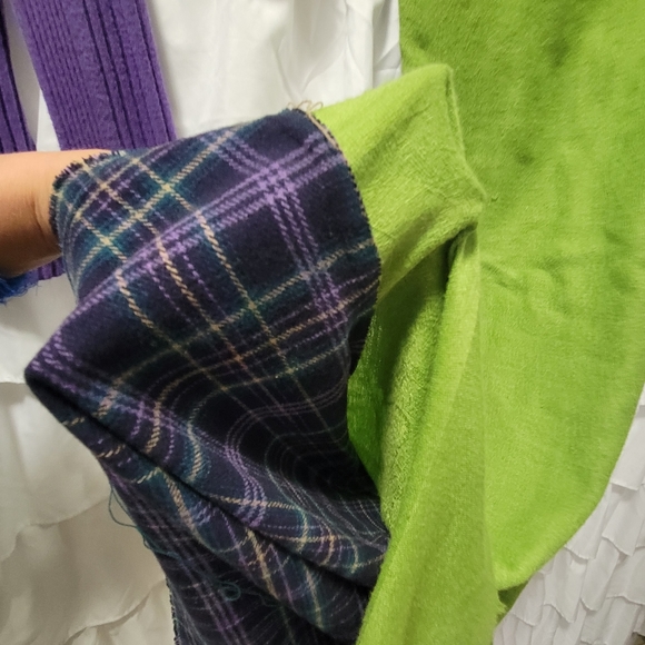 💵3/$20 Pashmina Sewn Flannel Side Long Sleeve Shein Top - Picture 14 of 15